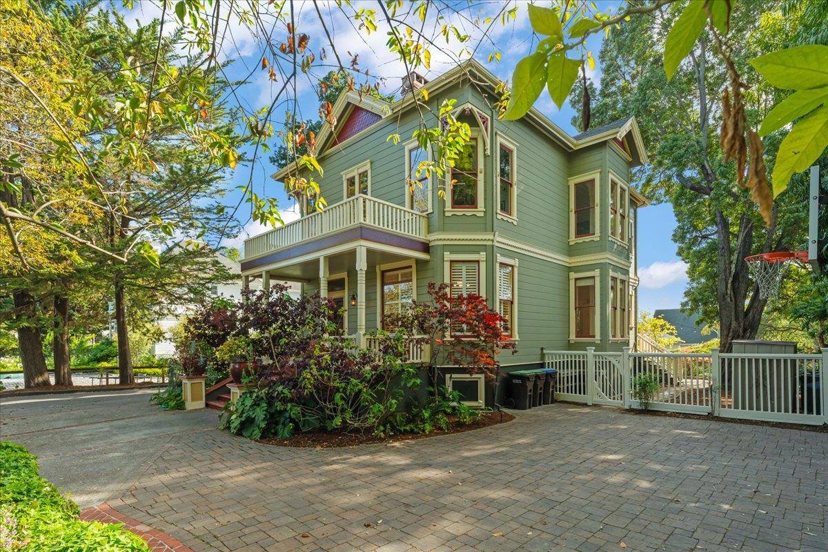 Detail Gallery Image 51 of 62 For 311-313 Ocean View Ave, Santa Cruz,  CA 95062 - 4 Beds | 3/1 Baths