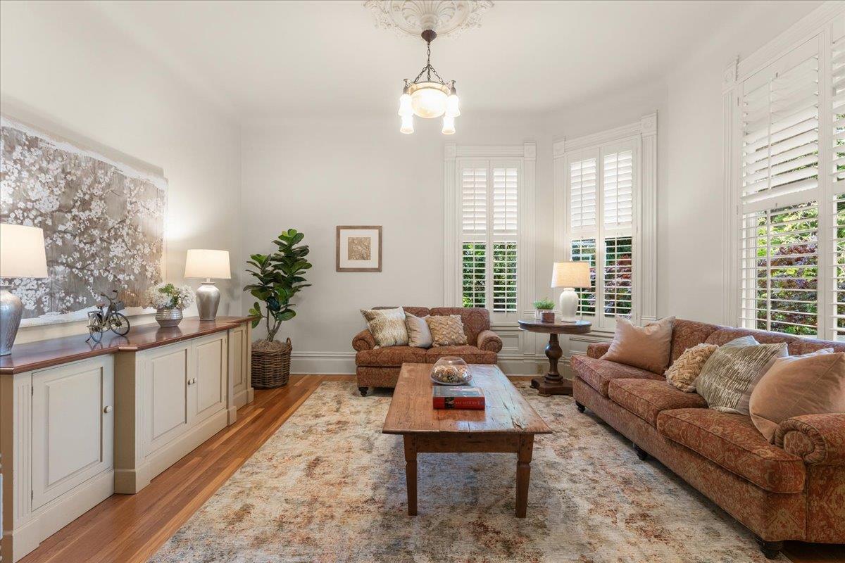 Detail Gallery Image 7 of 62 For 311-313 Ocean View Ave, Santa Cruz,  CA 95062 - 4 Beds | 3/1 Baths