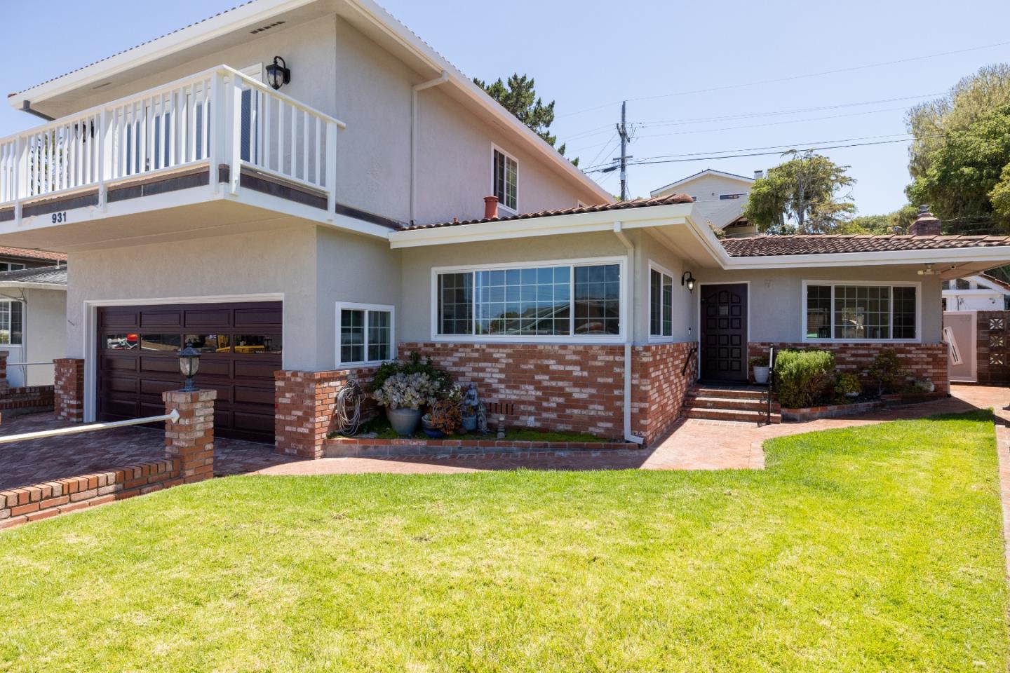 Detail Gallery Image 1 of 37 For 931 Petra Ln, Pacific Grove,  CA 93950 - 4 Beds | 3 Baths