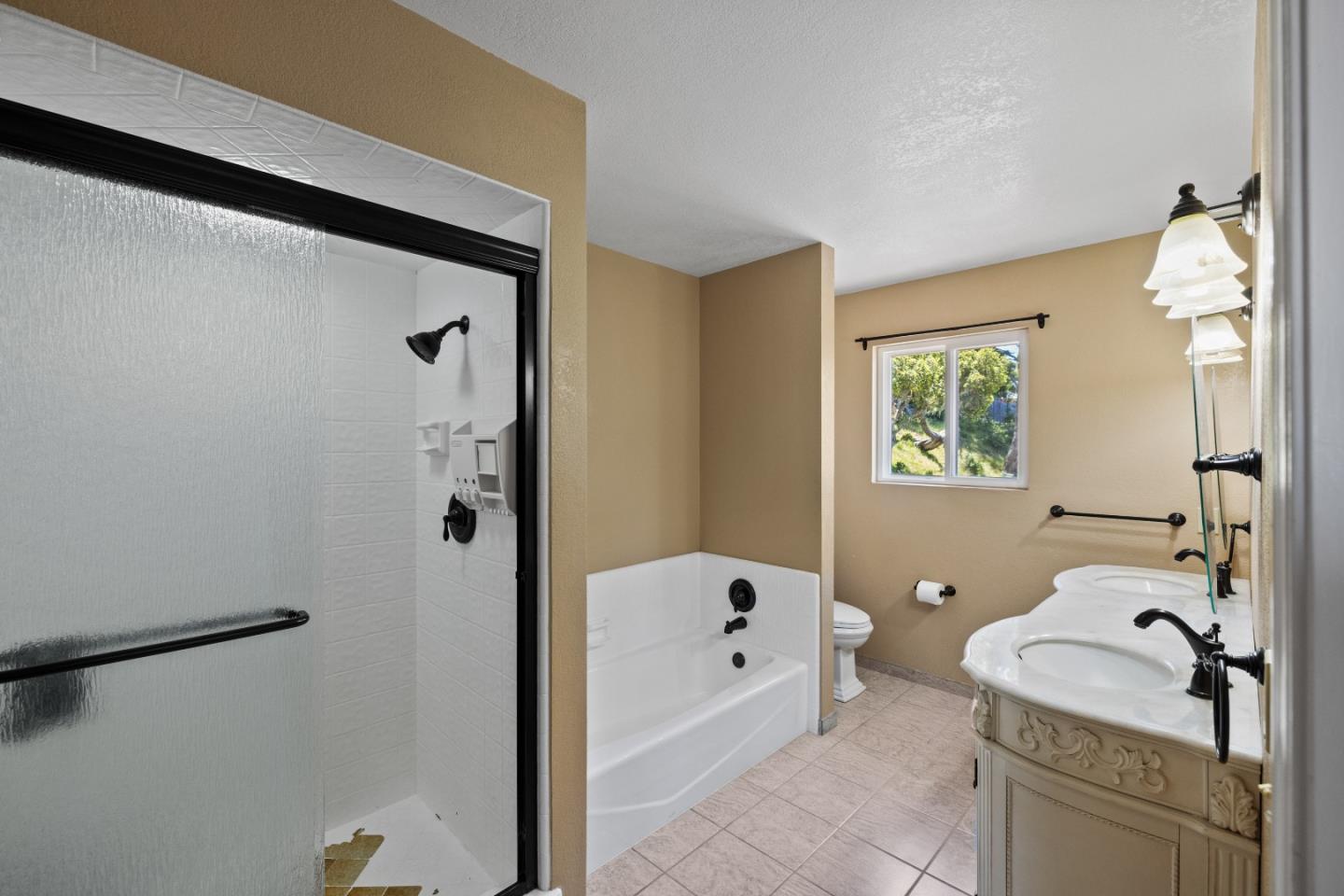 Detail Gallery Image 19 of 37 For 931 Petra Ln, Pacific Grove,  CA 93950 - 4 Beds | 3 Baths