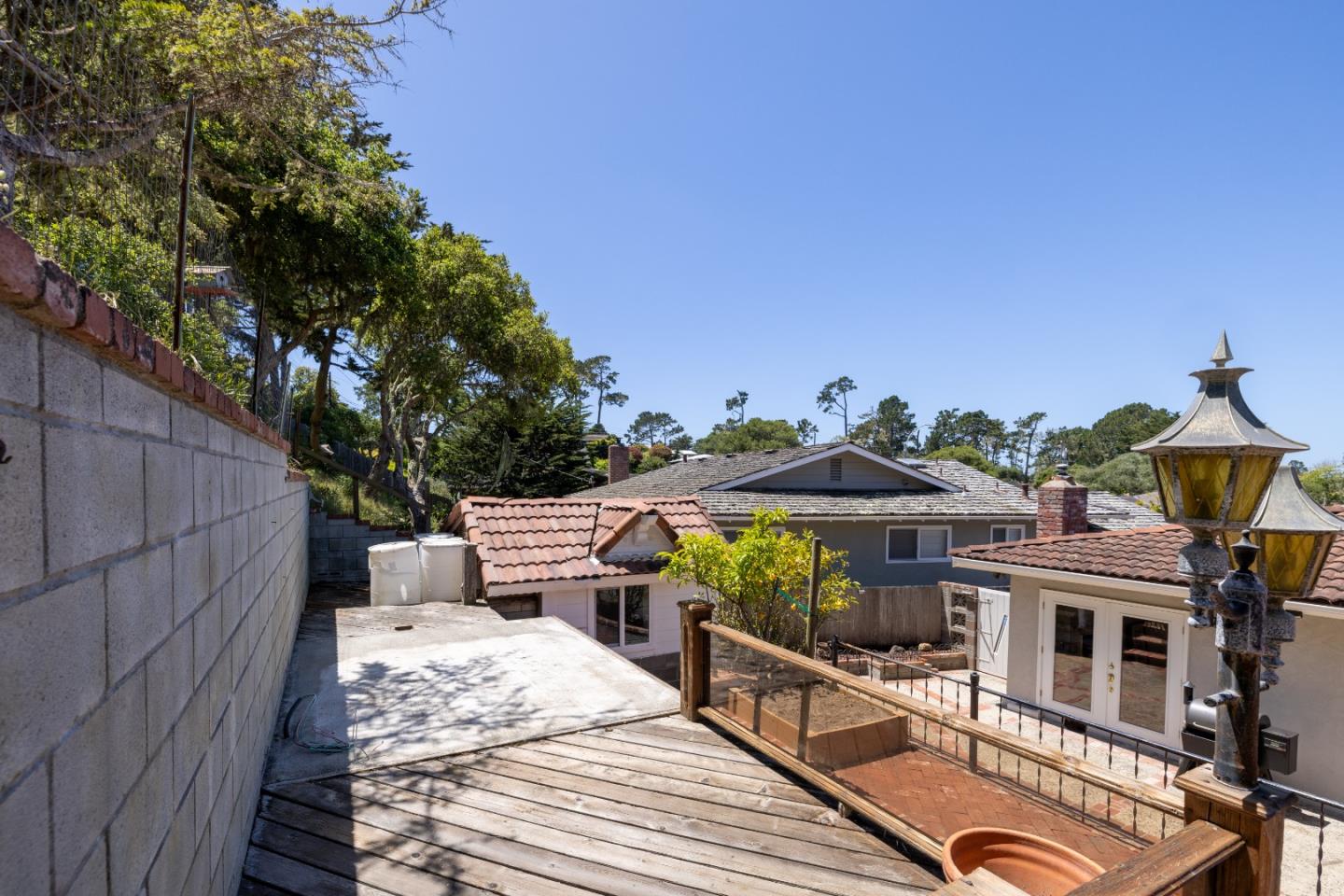 Detail Gallery Image 33 of 37 For 931 Petra Ln, Pacific Grove,  CA 93950 - 4 Beds | 3 Baths