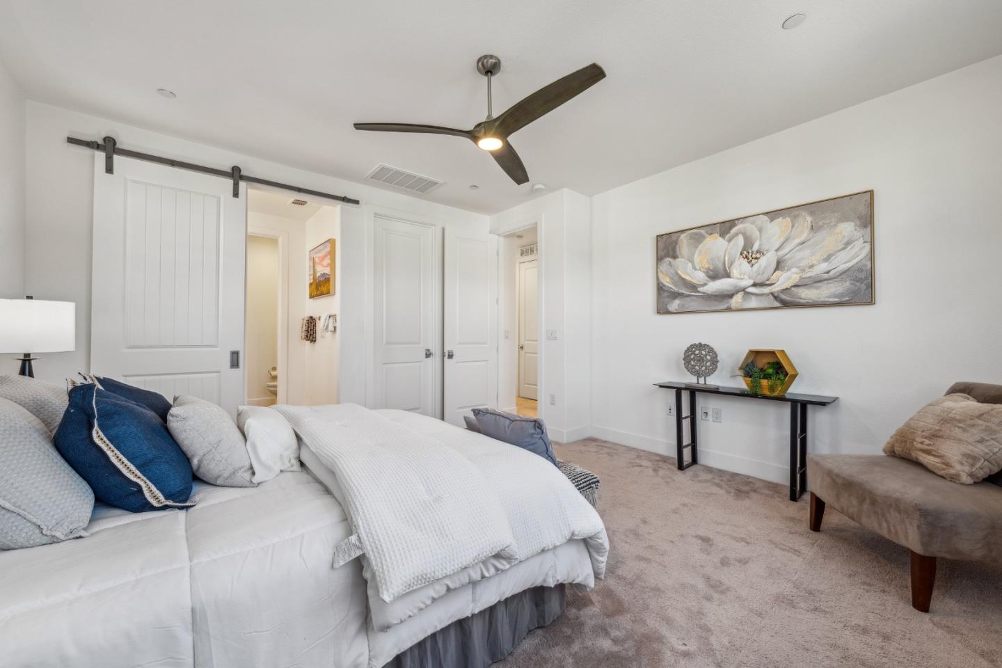 Detail Gallery Image 12 of 26 For 2709 Delaney Ct, Castro Valley,  CA 94546 - 3 Beds | 3/1 Baths
