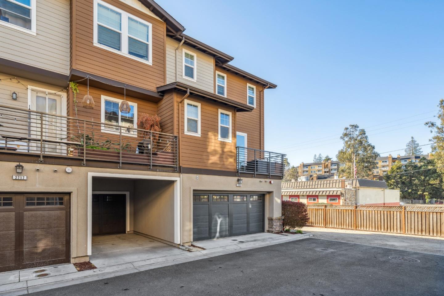 Detail Gallery Image 26 of 26 For 2709 Delaney Ct, Castro Valley,  CA 94546 - 3 Beds | 3/1 Baths