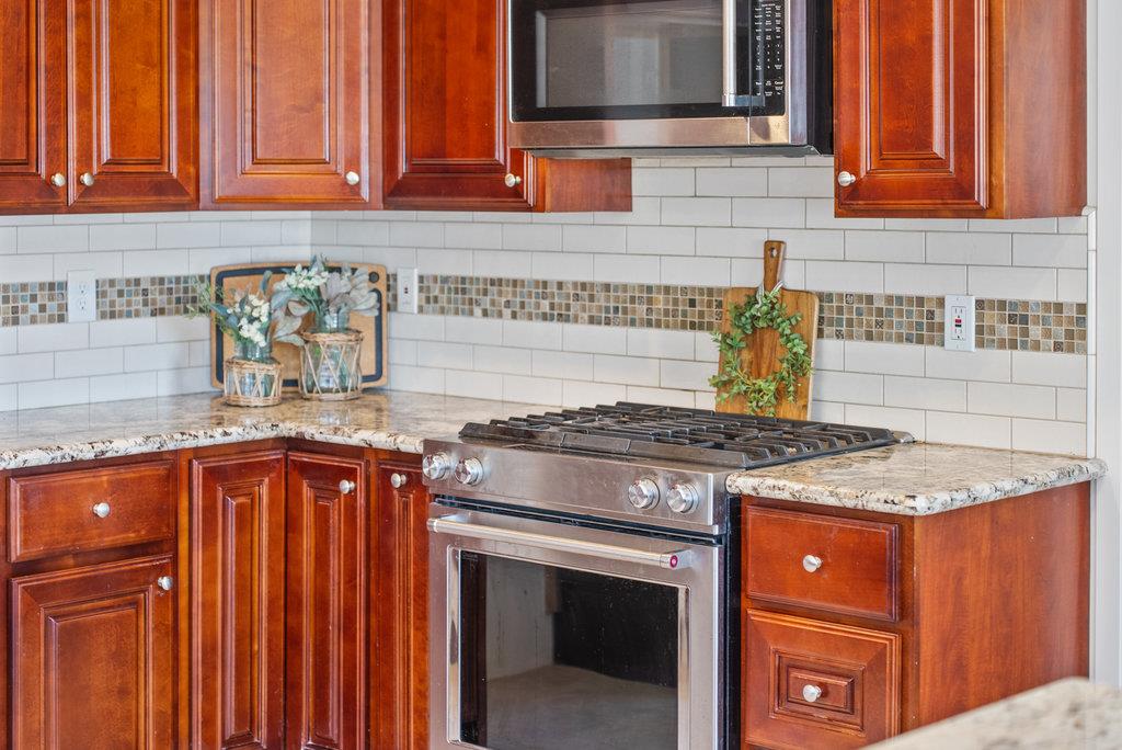 Detail Gallery Image 17 of 40 For 728 Brewington Ave, Watsonville,  CA 95076 - 3 Beds | 2 Baths