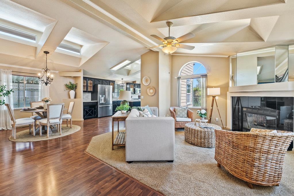 Detail Gallery Image 2 of 29 For 444 Whispering Pines Dr #116,  Scotts Valley,  CA 95066 - 3 Beds | 2 Baths