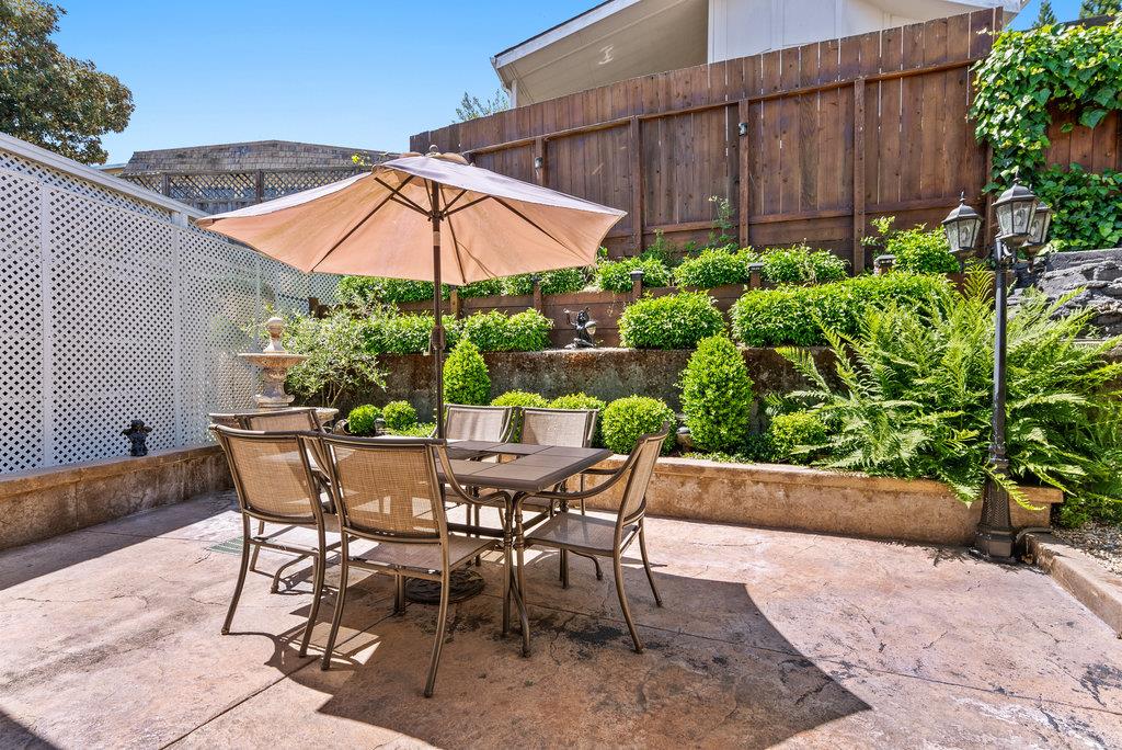 Detail Gallery Image 26 of 29 For 444 Whispering Pines Dr #116,  Scotts Valley,  CA 95066 - 3 Beds | 2 Baths