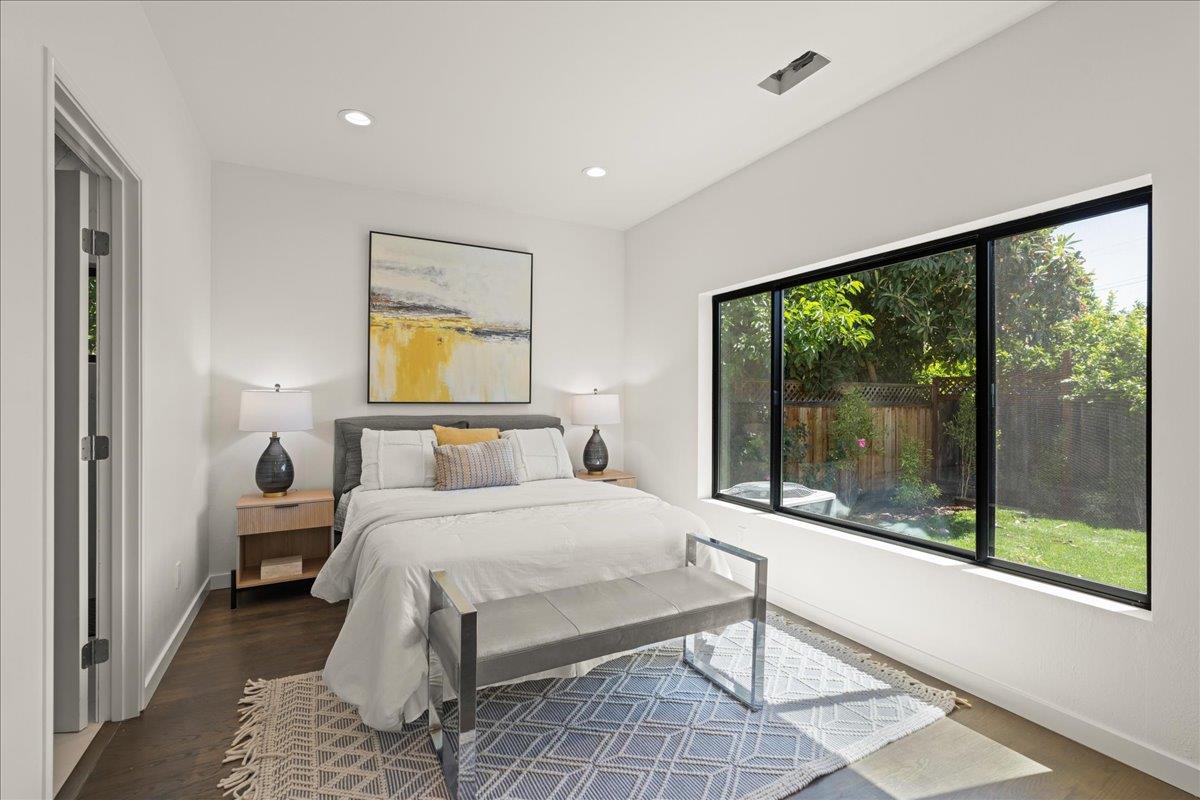 Detail Gallery Image 15 of 28 For 584 Gresham Ave, Sunnyvale,  CA 94085 - 3 Beds | 2 Baths