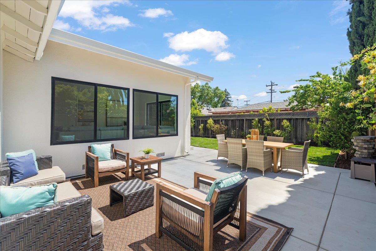 Detail Gallery Image 26 of 28 For 584 Gresham Ave, Sunnyvale,  CA 94085 - 3 Beds | 2 Baths
