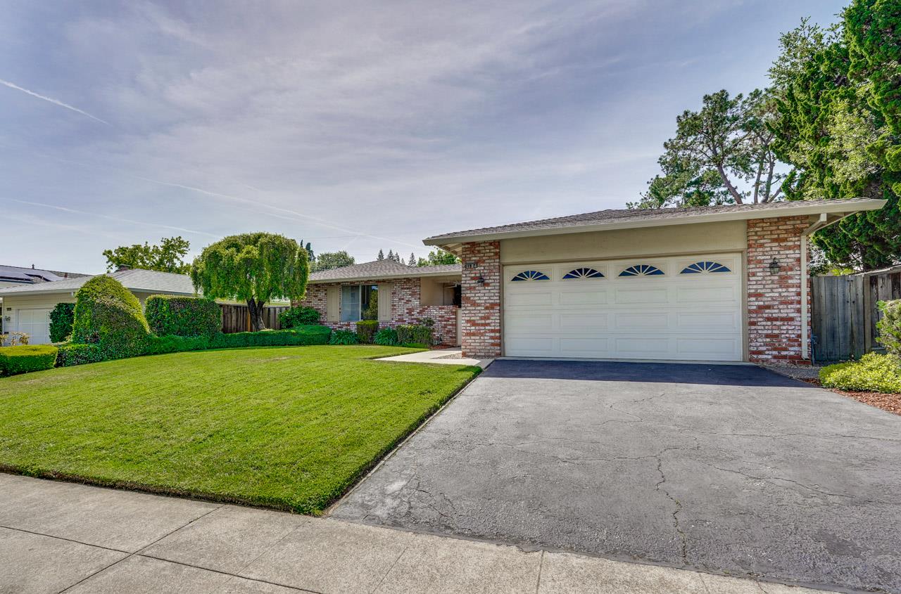 Detail Gallery Image 3 of 48 For 1134 Stafford Dr, Cupertino,  CA 95014 - 3 Beds | 2 Baths