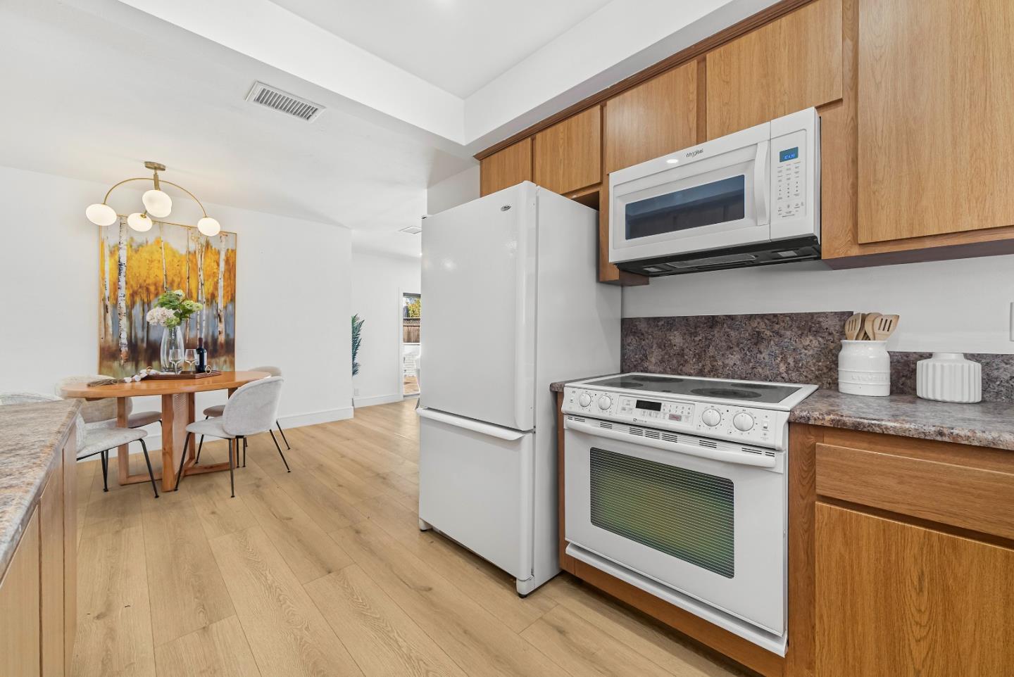 Detail Gallery Image 14 of 44 For 629 Choctaw Dr, San Jose,  CA 95123 - 4 Beds | 2 Baths
