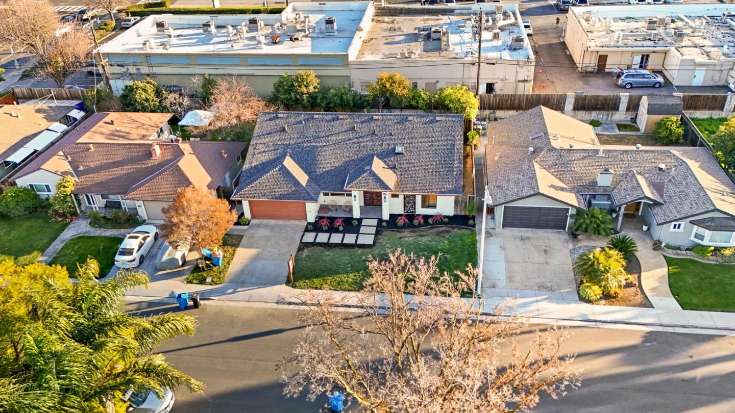 Detail Gallery Image 40 of 43 For 2320 Bray Ave, Santa Clara,  CA 95050 - 3 Beds | 3 Baths