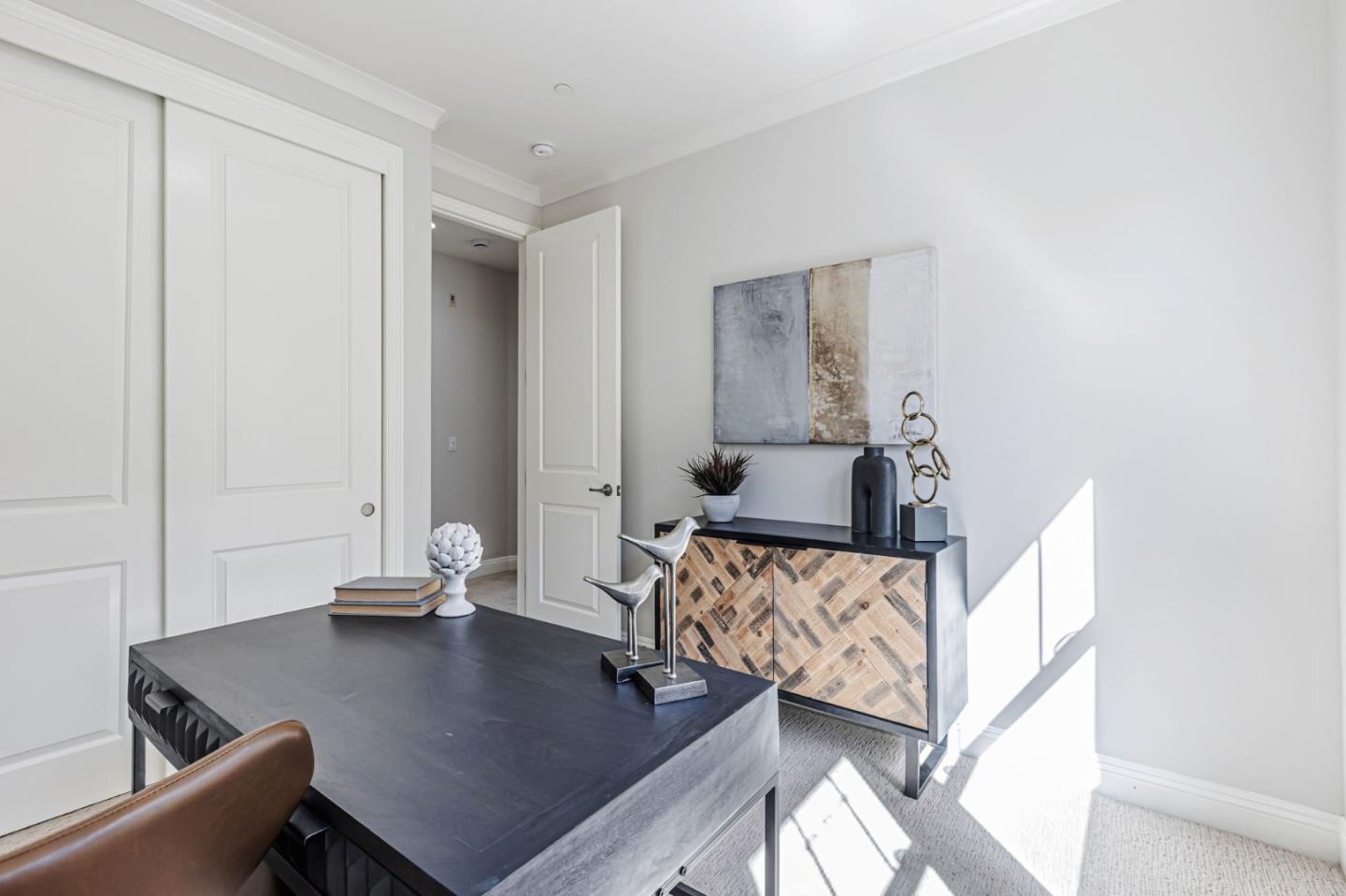 Detail Gallery Image 17 of 30 For 1005 Marcelli Cir, Los Altos,  CA 94022 - 4 Beds | 2/1 Baths