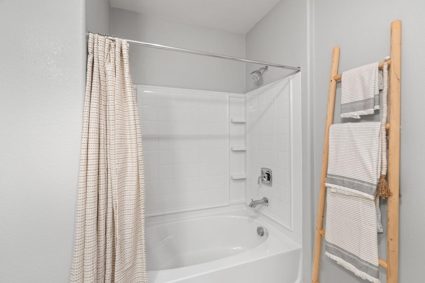 Detail Gallery Image 20 of 40 For 2981 Henry Miller Pl #8,  San Jose,  CA 95136 - 3 Beds | 2 Baths