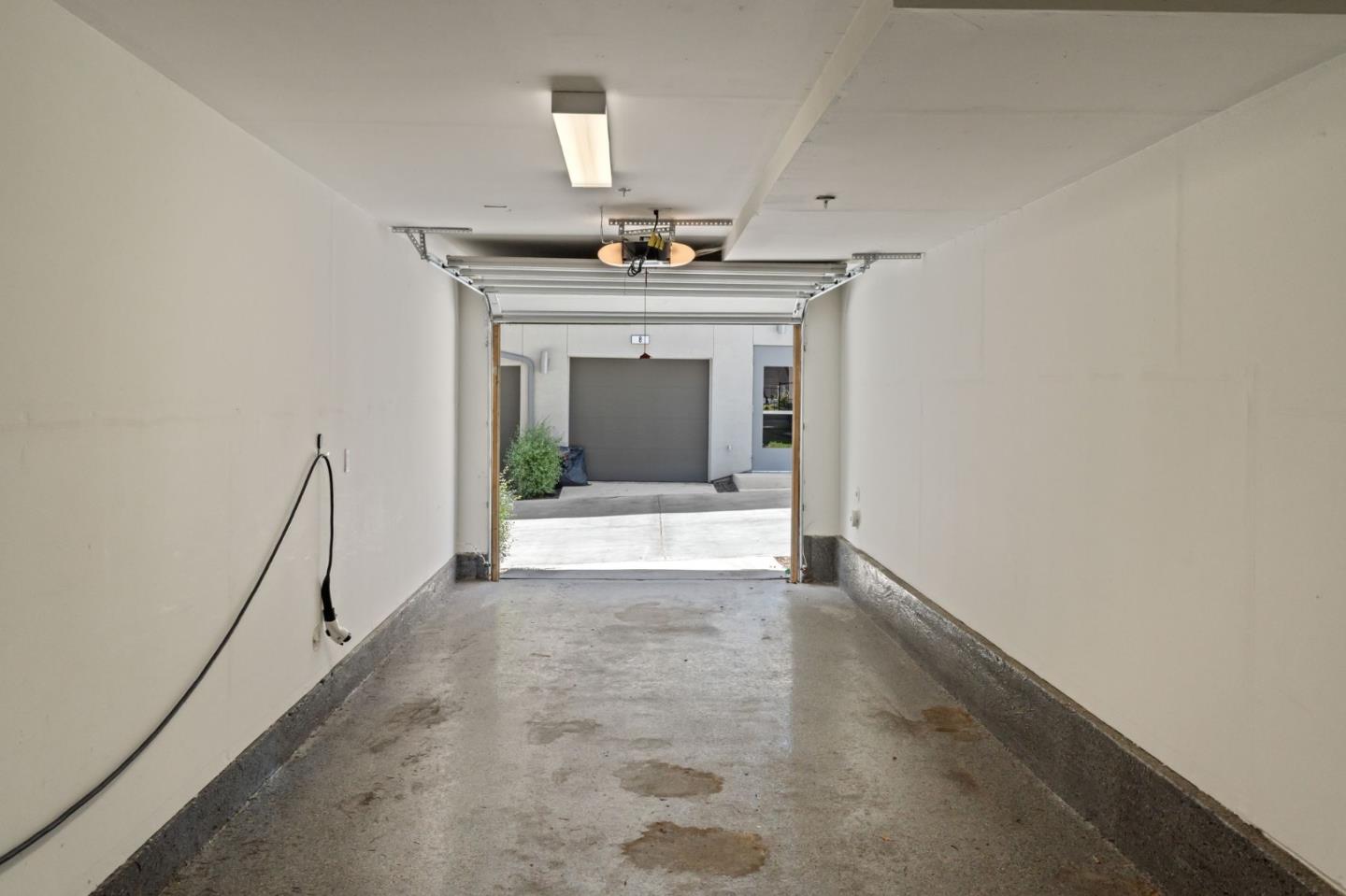 Detail Gallery Image 33 of 40 For 2981 Henry Miller Pl #8,  San Jose,  CA 95136 - 3 Beds | 2 Baths