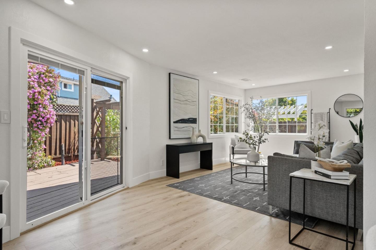 Detail Gallery Image 13 of 44 For 6116 Radcliffe Ave, Newark,  CA 94560 - 4 Beds | 2 Baths