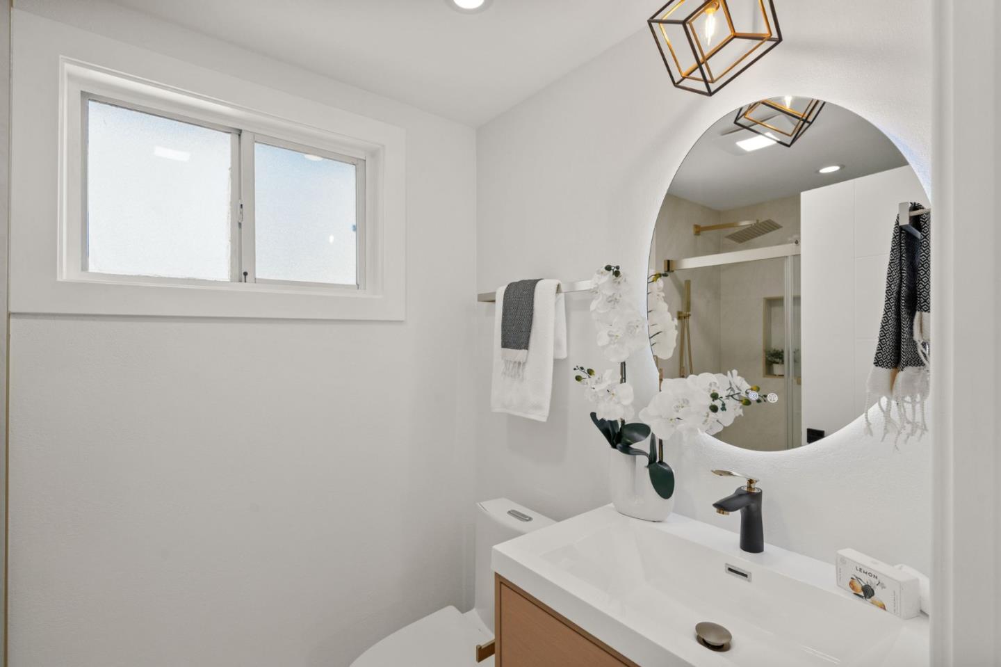 Detail Gallery Image 18 of 44 For 6116 Radcliffe Ave, Newark,  CA 94560 - 4 Beds | 2 Baths