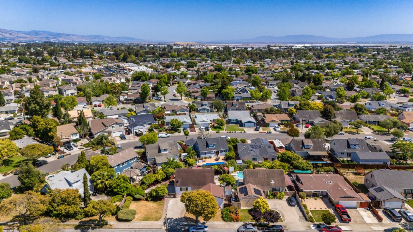 Detail Gallery Image 41 of 44 For 6116 Radcliffe Ave, Newark,  CA 94560 - 4 Beds | 2 Baths