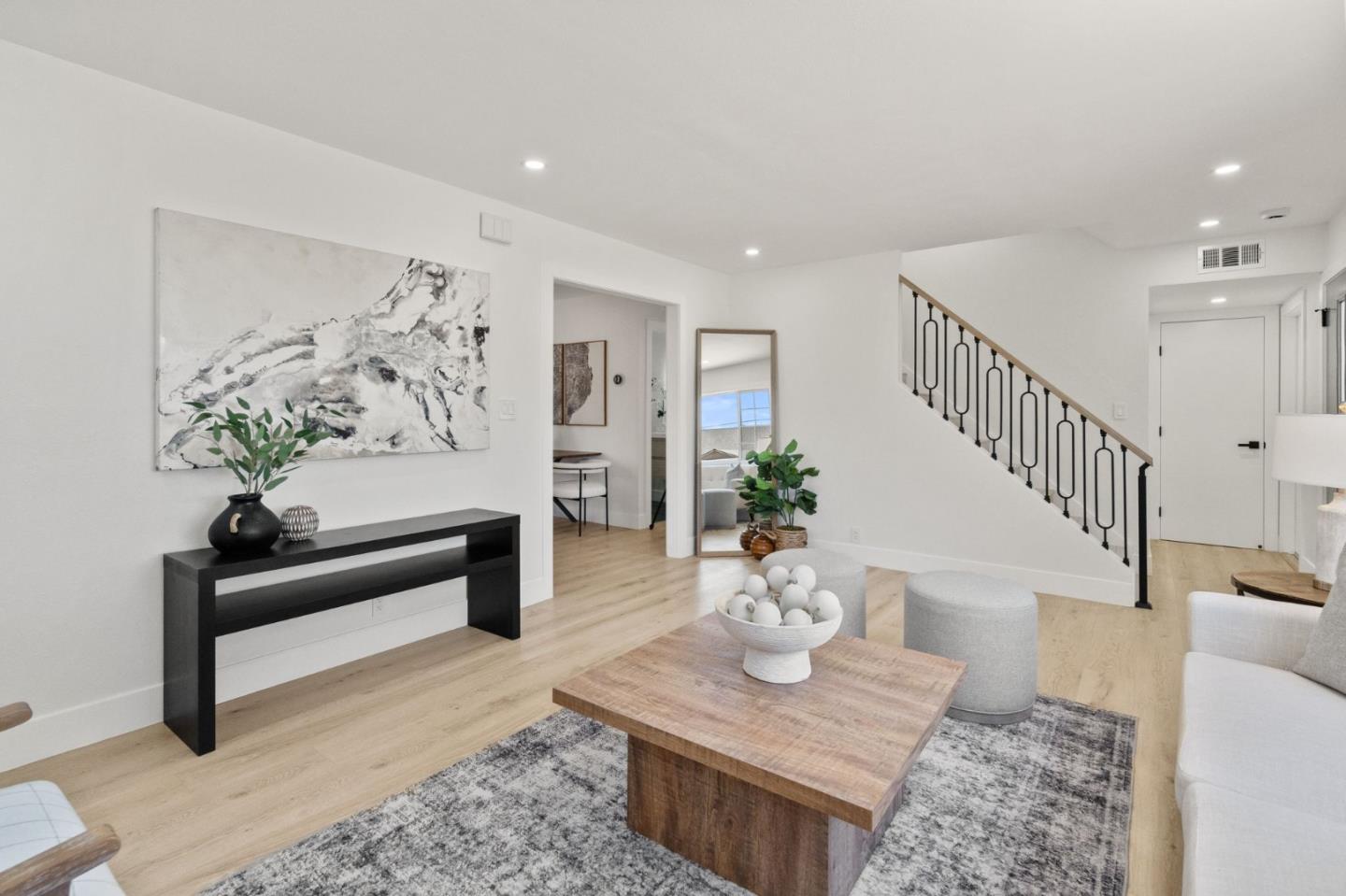 Detail Gallery Image 5 of 44 For 6116 Radcliffe Ave, Newark,  CA 94560 - 4 Beds | 2 Baths