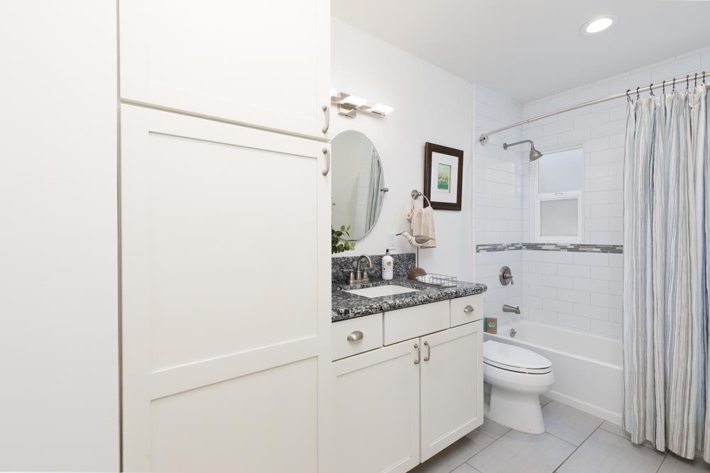 Detail Gallery Image 12 of 25 For 213 Chilverton St, Santa Cruz,  CA 95062 - 2 Beds | 1 Baths
