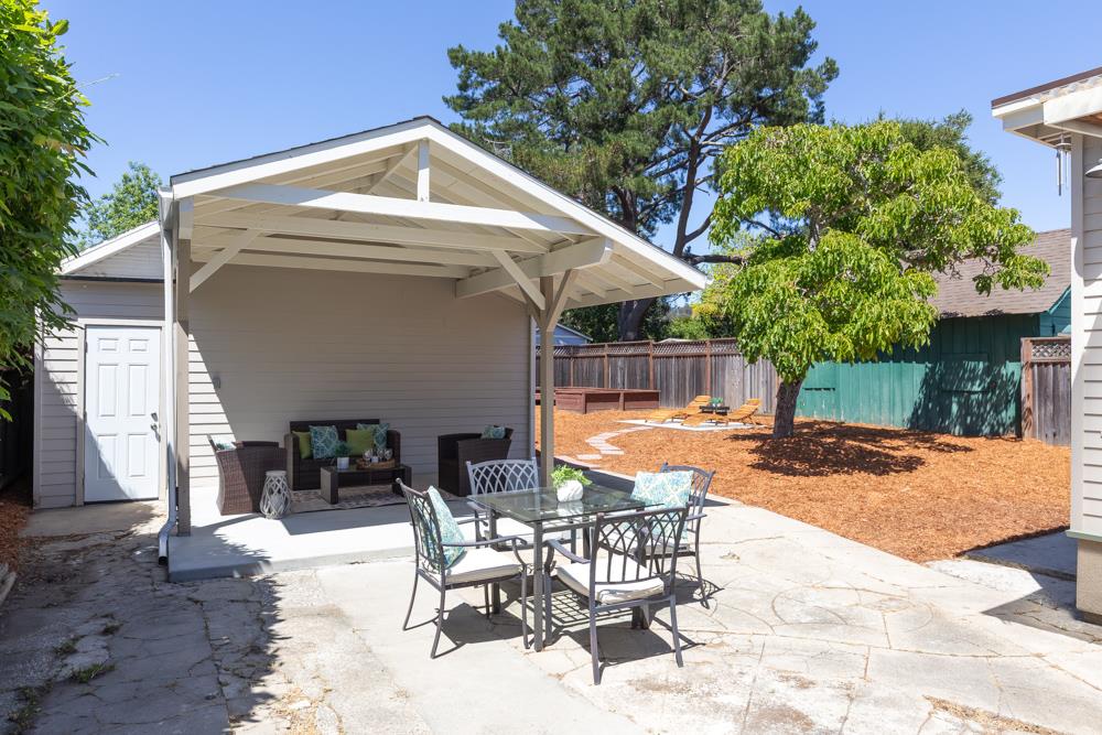 Detail Gallery Image 16 of 25 For 213 Chilverton St, Santa Cruz,  CA 95062 - 2 Beds | 1 Baths