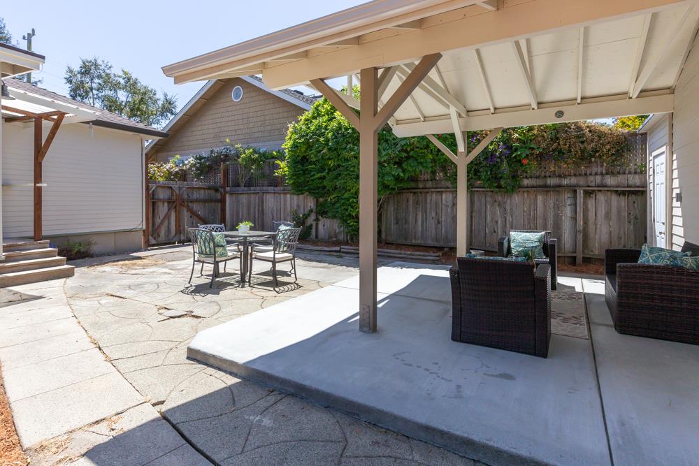 Detail Gallery Image 18 of 25 For 213 Chilverton St, Santa Cruz,  CA 95062 - 2 Beds | 1 Baths