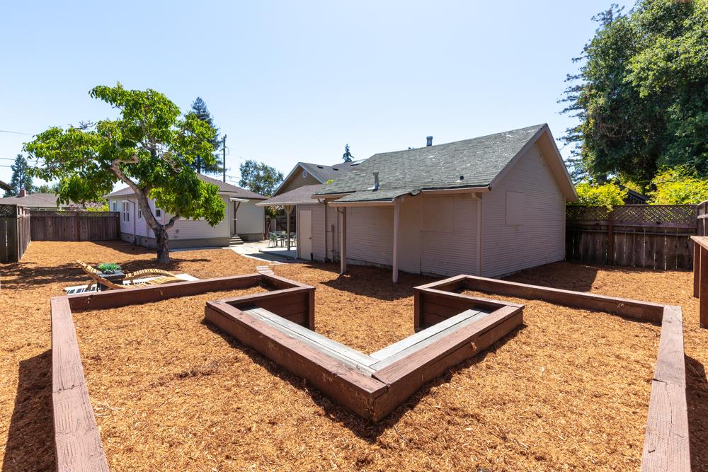 Detail Gallery Image 21 of 25 For 213 Chilverton St, Santa Cruz,  CA 95062 - 2 Beds | 1 Baths