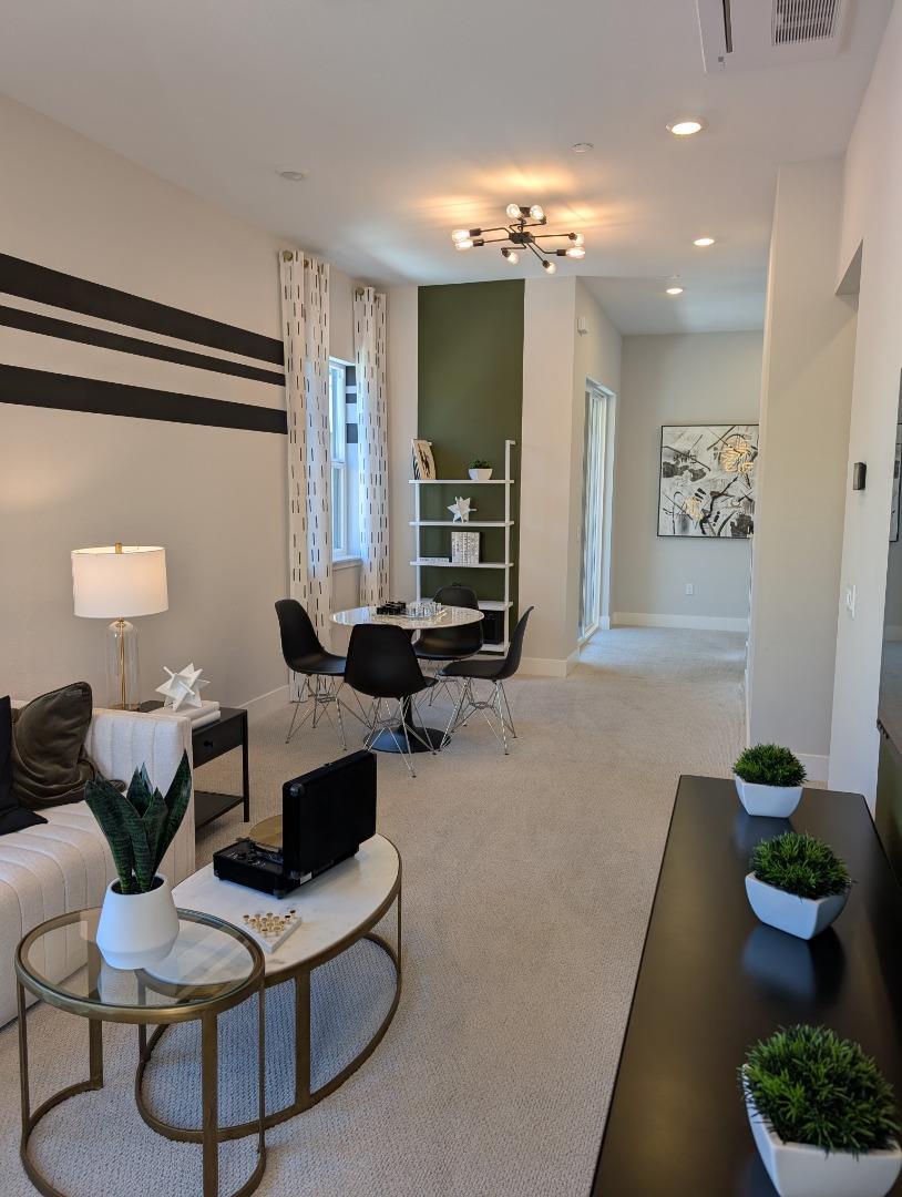 Detail Gallery Image 21 of 44 For 11115 Maple Pl #030-07,  Saratoga,  CA 95070 - 4 Beds | 4 Baths