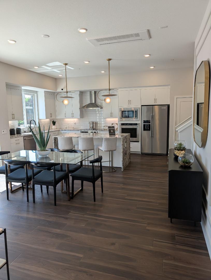 Detail Gallery Image 9 of 44 For 11115 Maple Pl #030-07,  Saratoga,  CA 95070 - 4 Beds | 4 Baths