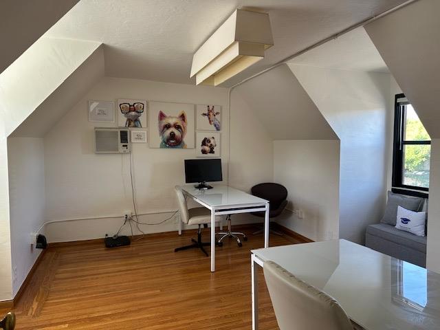 Detail Gallery Image 17 of 21 For 2nd St,  Los Altos,  CA 94022 - – Beds | – Baths