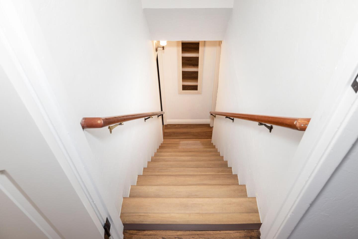 Detail Gallery Image 27 of 55 For 2511 Carmel Dr, San Bruno,  CA 94066 - 3 Beds | 2/1 Baths