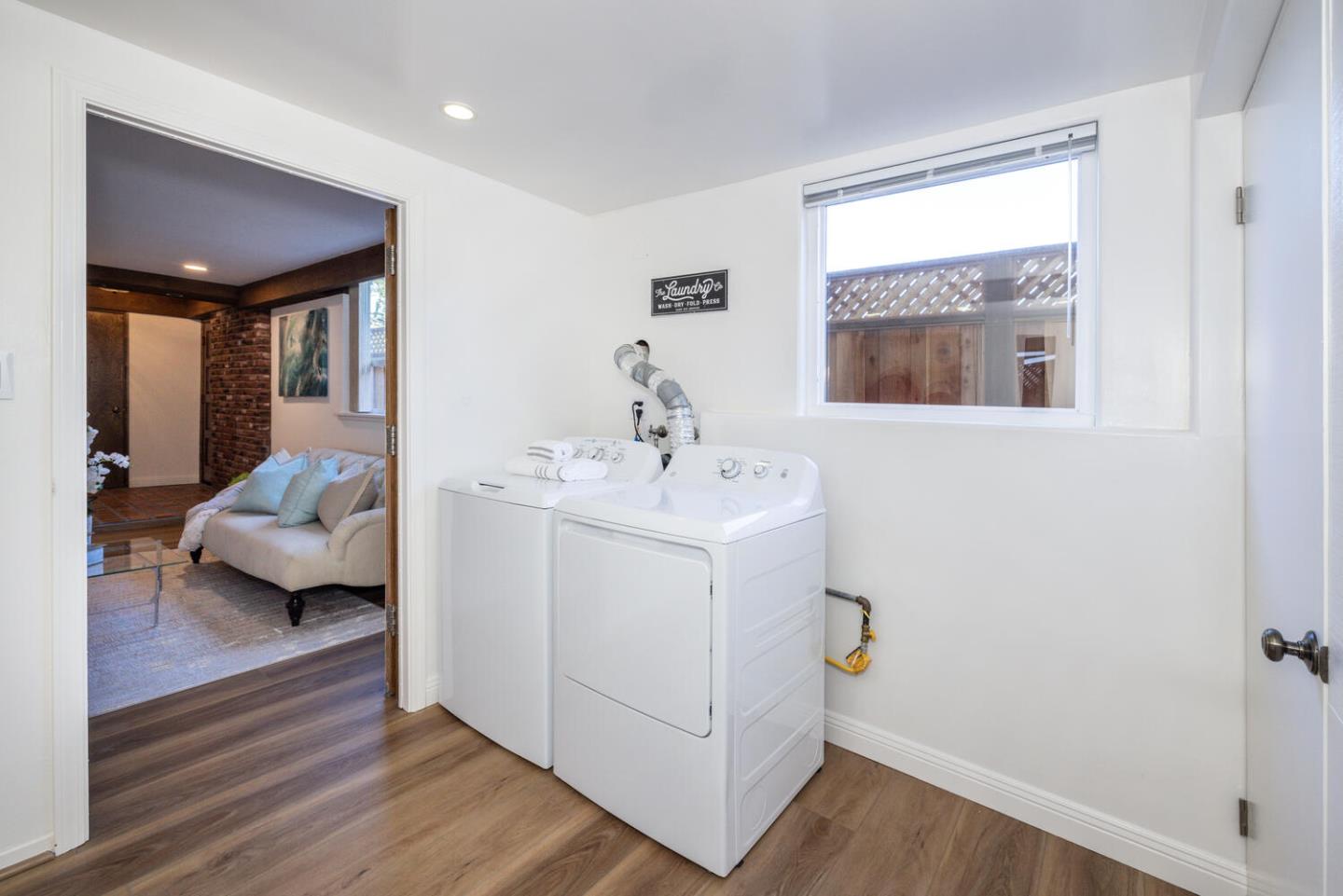 Detail Gallery Image 37 of 55 For 2511 Carmel Dr, San Bruno,  CA 94066 - 3 Beds | 2/1 Baths
