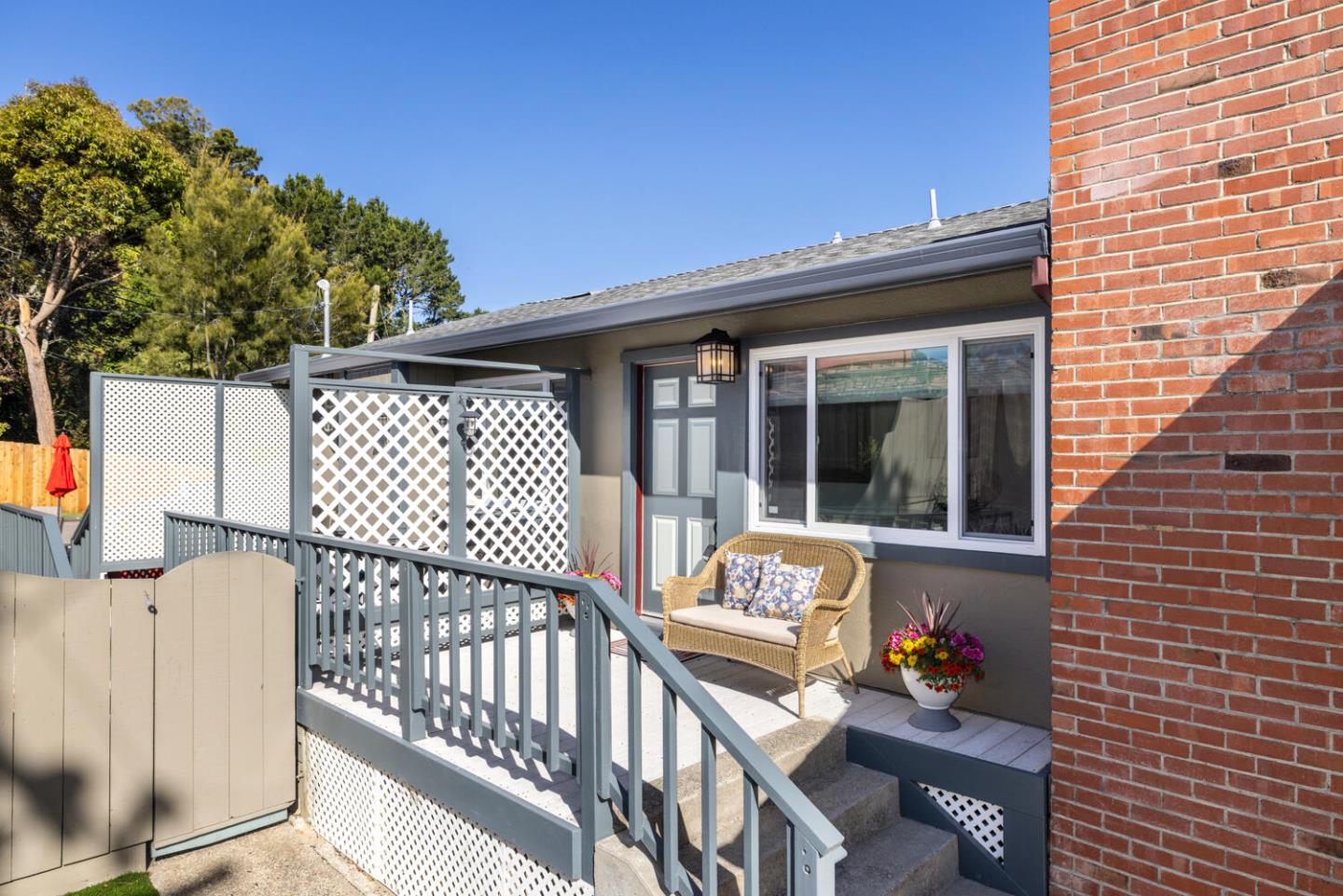 Detail Gallery Image 4 of 55 For 2511 Carmel Dr, San Bruno,  CA 94066 - 3 Beds | 2/1 Baths