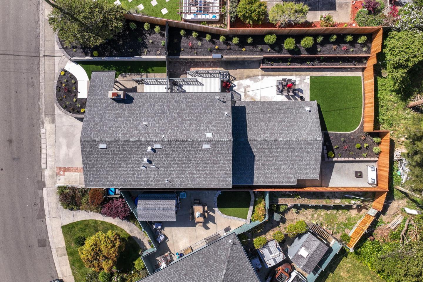 Detail Gallery Image 50 of 55 For 2511 Carmel Dr, San Bruno,  CA 94066 - 3 Beds | 2/1 Baths