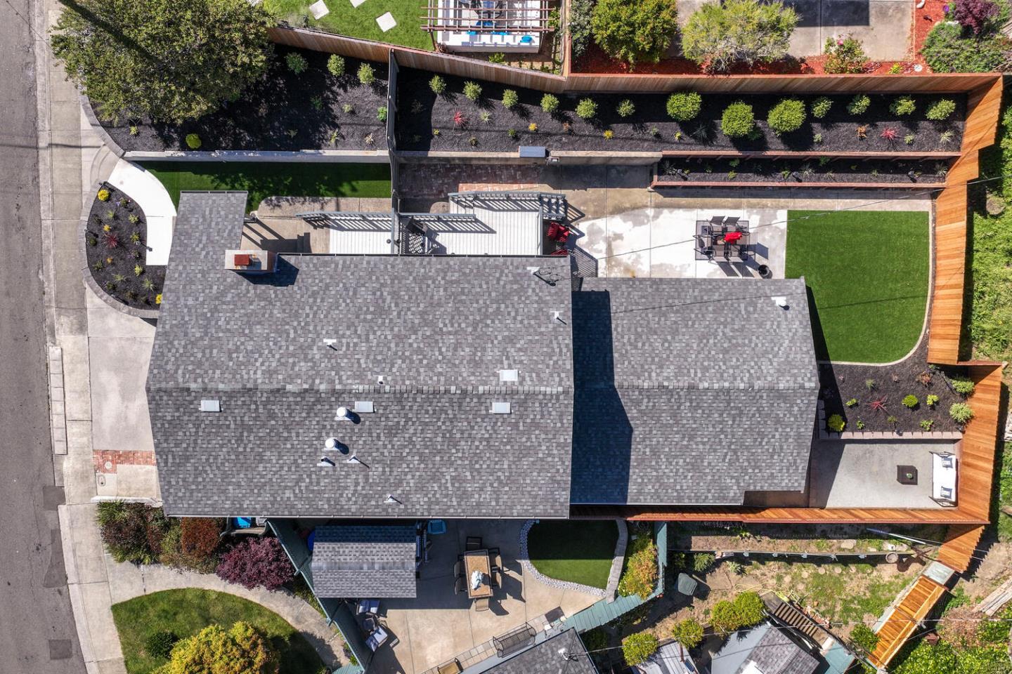 Detail Gallery Image 51 of 55 For 2511 Carmel Dr, San Bruno,  CA 94066 - 3 Beds | 2/1 Baths