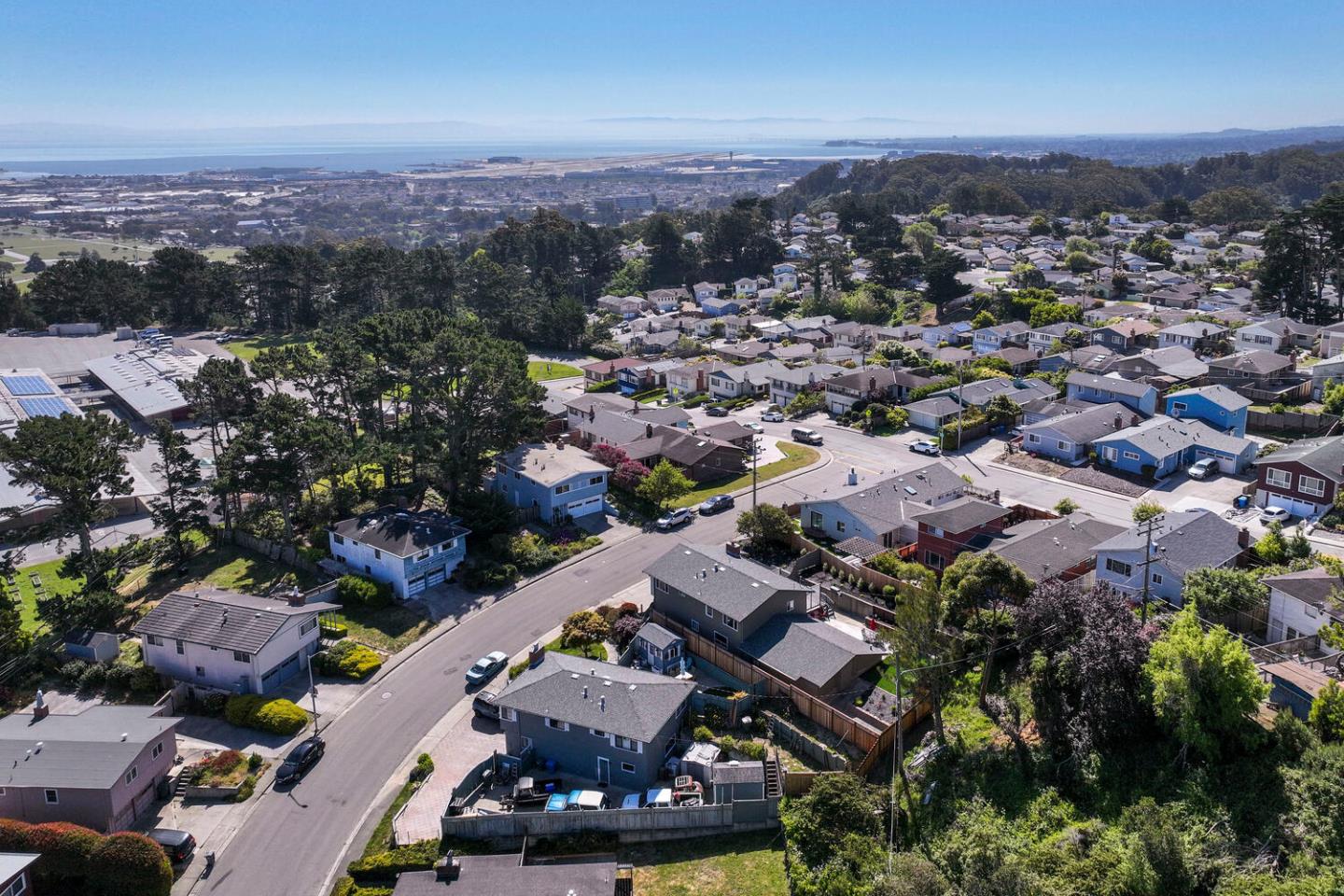 Detail Gallery Image 54 of 55 For 2511 Carmel Dr, San Bruno,  CA 94066 - 3 Beds | 2/1 Baths