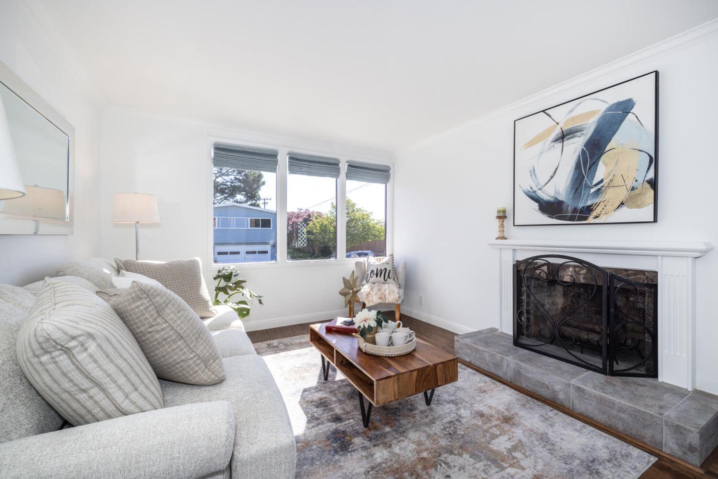 Detail Gallery Image 6 of 55 For 2511 Carmel Dr, San Bruno,  CA 94066 - 3 Beds | 2/1 Baths