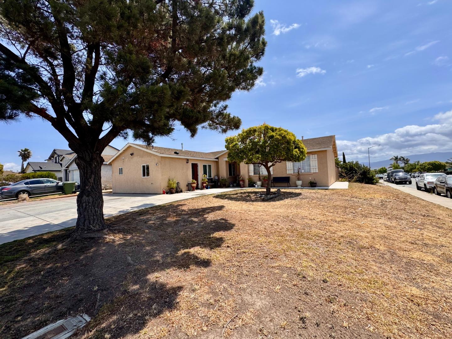 Detail Gallery Image 2 of 8 For 620 Verano St, Soledad,  CA 93960 - 4 Beds | 2 Baths