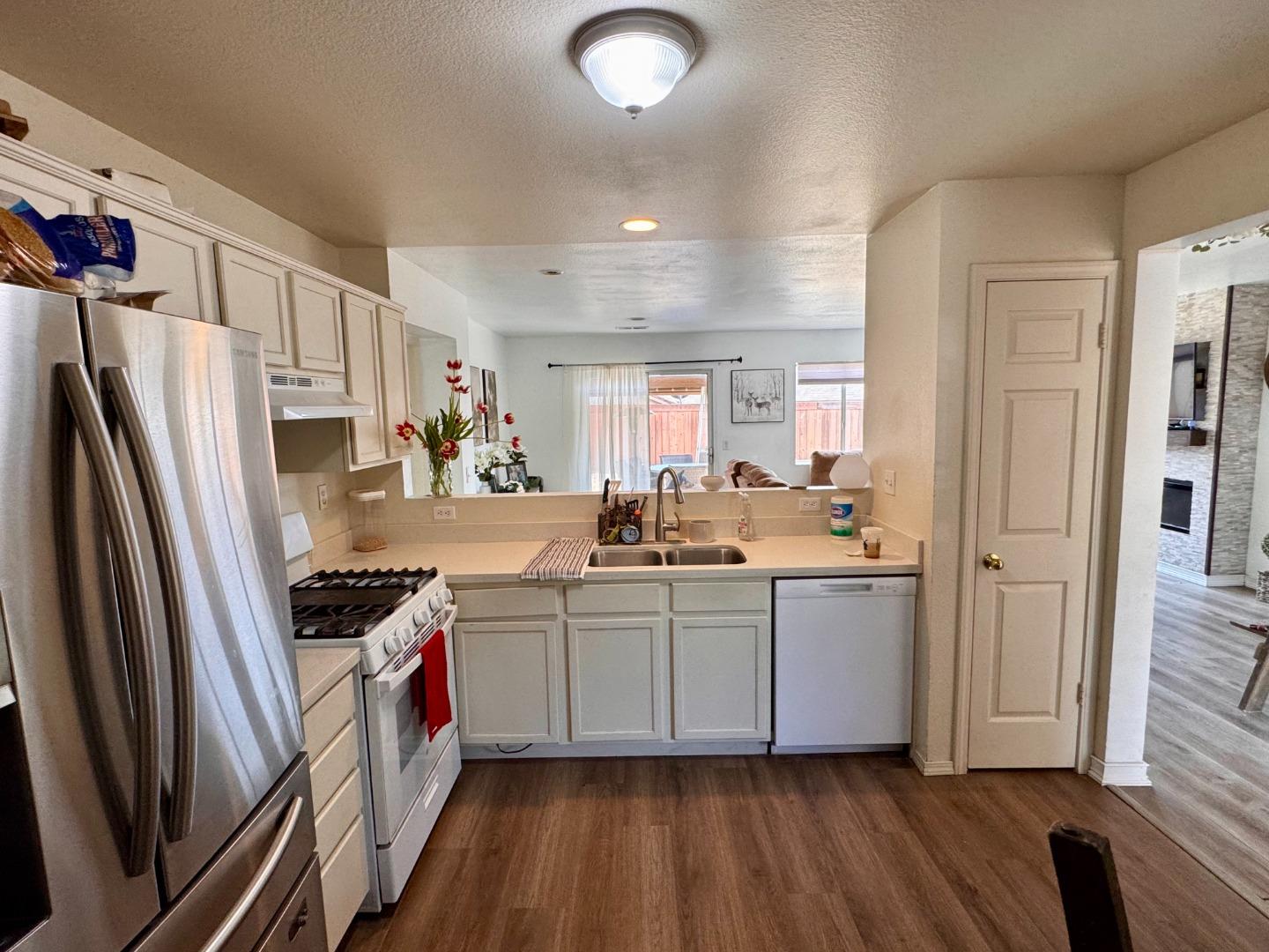 Detail Gallery Image 7 of 8 For 620 Verano St, Soledad,  CA 93960 - 4 Beds | 2 Baths