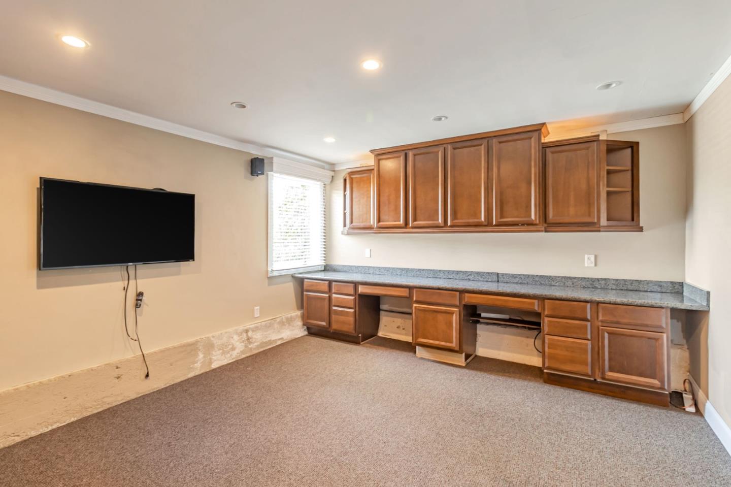 Detail Gallery Image 14 of 22 For 1927 Hillman Ave, Belmont,  CA 94002 - 3 Beds | 2 Baths