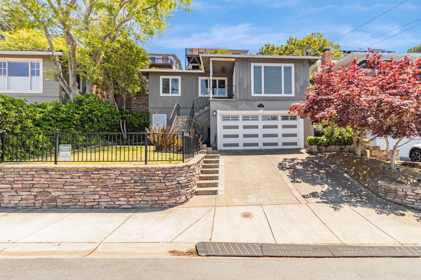 Detail Gallery Image 2 of 22 For 1927 Hillman Ave, Belmont,  CA 94002 - 3 Beds | 2 Baths