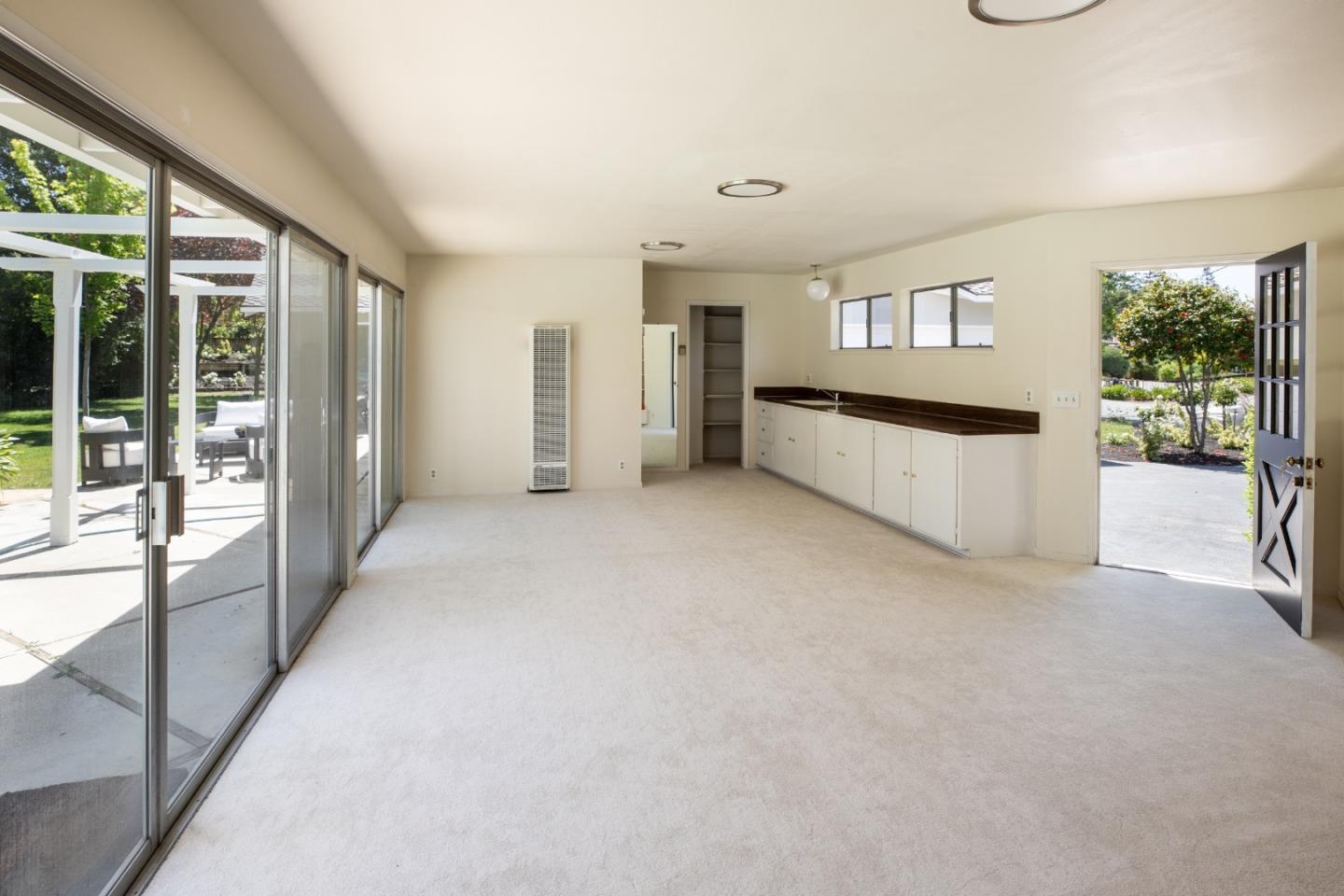 Detail Gallery Image 25 of 29 For 939 Carmel Ct, Los Altos,  CA 94022 - 3 Beds | 2 Baths