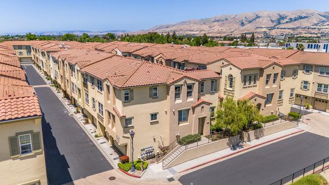 Detail Gallery Image 31 of 37 For 937 Mente Linda Loop, Milpitas,  CA 95035 - 2 Beds | 2 Baths