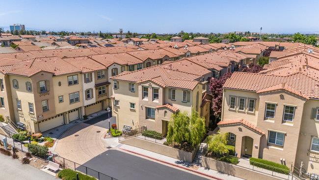 Detail Gallery Image 33 of 37 For 937 Mente Linda Loop, Milpitas,  CA 95035 - 2 Beds | 2 Baths
