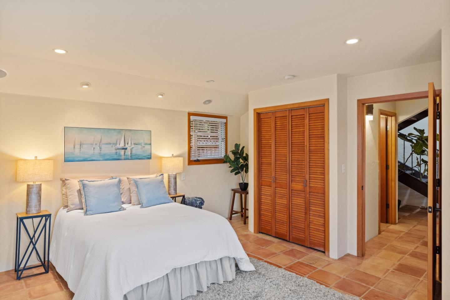 Detail Gallery Image 15 of 29 For 901 Capitola Ave, Capitola,  CA 95010 - 4 Beds | 3/1 Baths