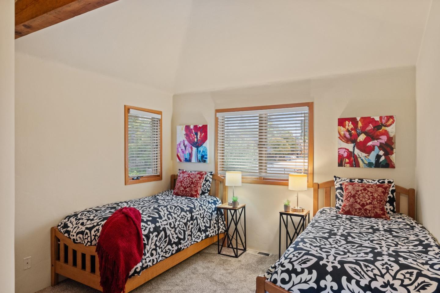 Detail Gallery Image 19 of 29 For 901 Capitola Ave, Capitola,  CA 95010 - 4 Beds | 3/1 Baths