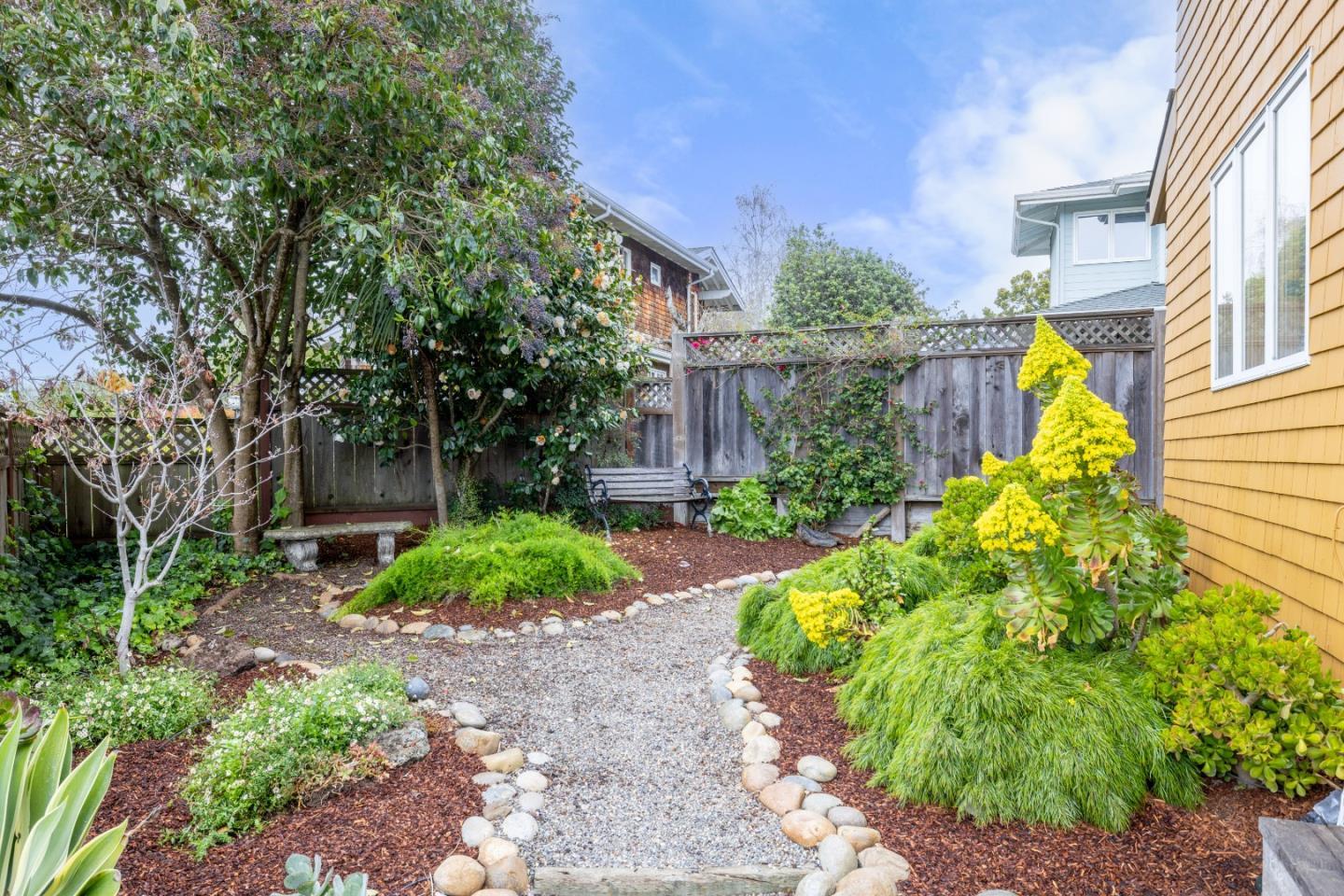 Detail Gallery Image 24 of 29 For 901 Capitola Ave, Capitola,  CA 95010 - 4 Beds | 3/1 Baths