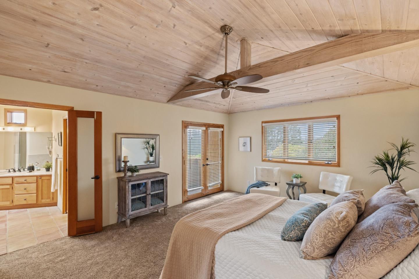 Detail Gallery Image 9 of 29 For 901 Capitola Ave, Capitola,  CA 95010 - 4 Beds | 3/1 Baths