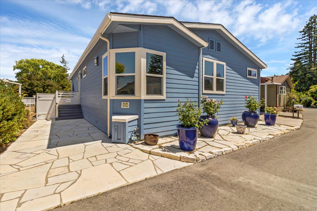 Detail Gallery Image 3 of 50 For 225 Mount Hermon Rd #88,  Scotts Valley,  CA 95066 - 3 Beds | 2 Baths