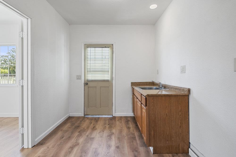 Detail Gallery Image 31 of 47 For 22 Line St, Hollister,  CA 95023 - 3 Beds | 2 Baths