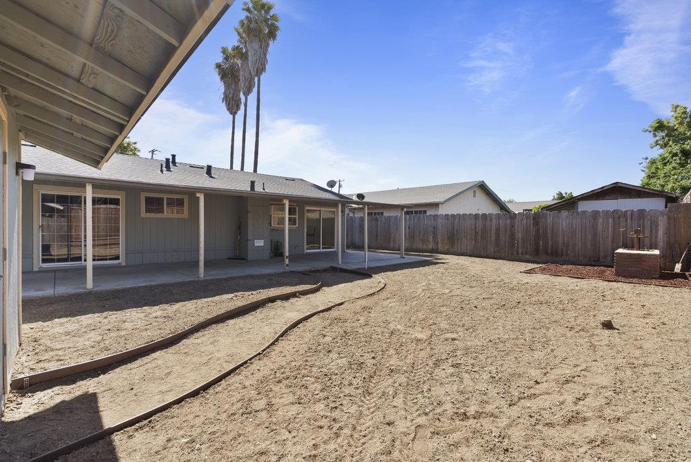 Detail Gallery Image 43 of 47 For 22 Line St, Hollister,  CA 95023 - 3 Beds | 2 Baths